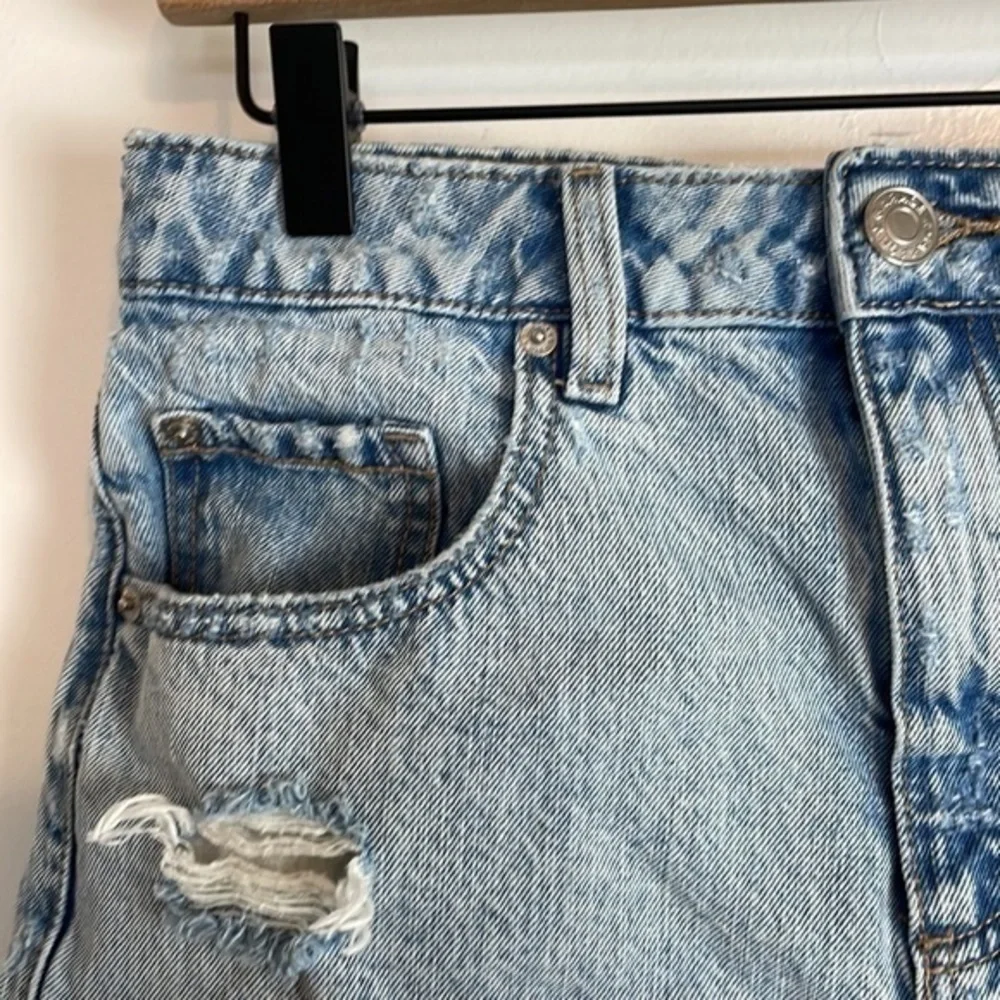 Garage Distressed Stone Wash Denim Shorts 9 - Picture 5 of 11